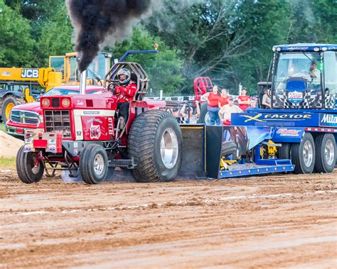 Formed in 1982, the Outlaw Truck and Tractor Pulling Association is the largest of three sanctioned national pulling associations. . Outlaw tractor pulling videos